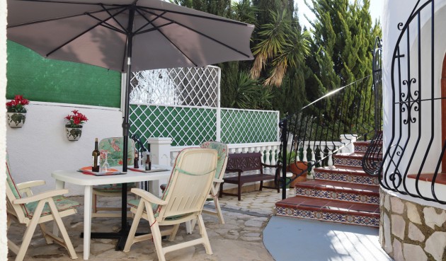 Återförsäljning - Villa -
Benigembla - Inland