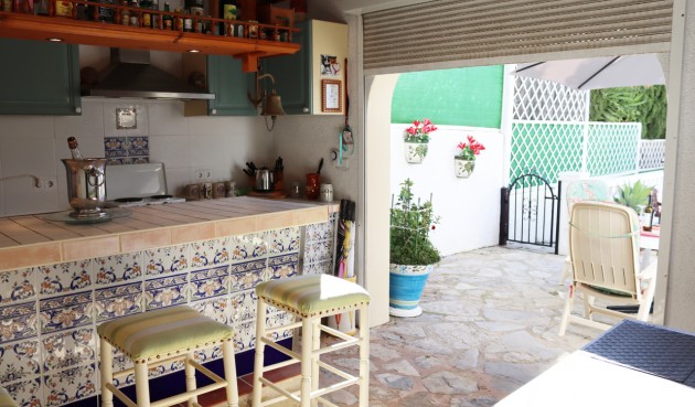 Återförsäljning - Villa -
Benigembla - Inland