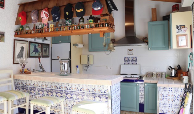 Återförsäljning - Villa -
Benigembla - Inland