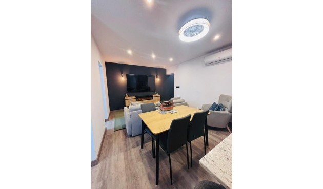 Reventa - Town House -
San Miguel de Salinas - Inland