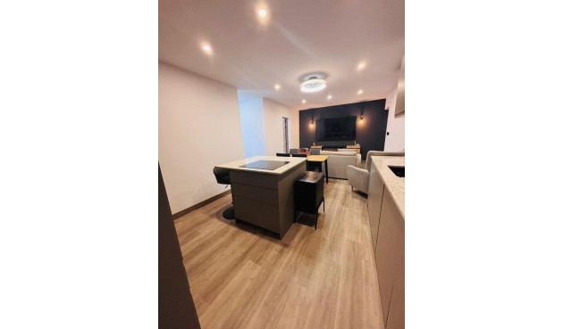 Reventa - Town House -
San Miguel de Salinas - Inland