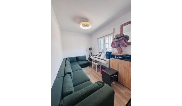 Reventa - Town House -
San Miguel de Salinas - Inland