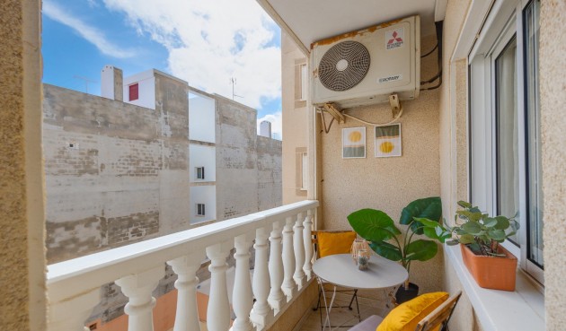 Resale - Apartment -
Torrevieja - Playa del Cura