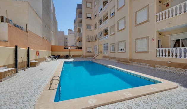 Resale - Apartment -
Torrevieja - Playa del Cura