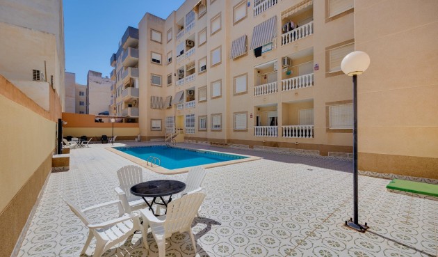 Resale - Apartment -
Torrevieja - Playa del Cura