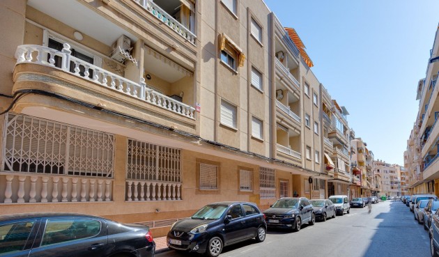 Resale - Apartment -
Torrevieja - Playa del Cura