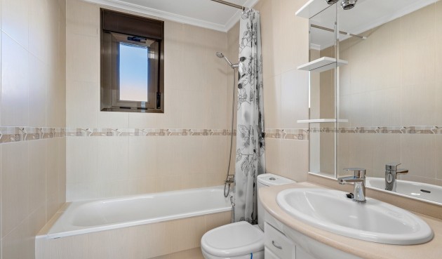 Reventa - Town House -
San Miguel de Salinas - Inland