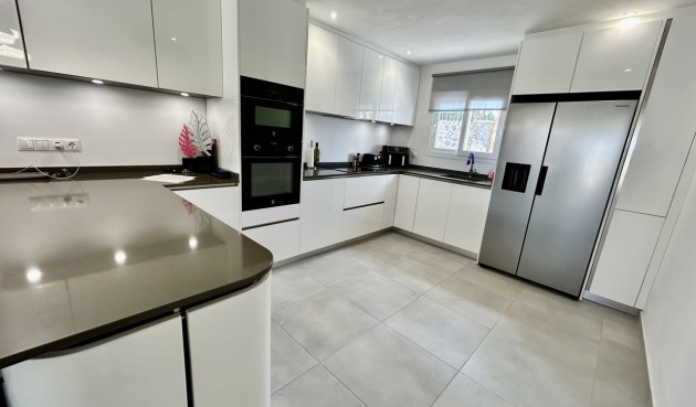 Reventa - Villa -
Cabo Roig - Costa Blanca