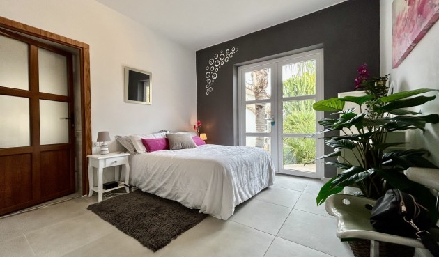 Reventa - Villa -
Cabo Roig - Costa Blanca