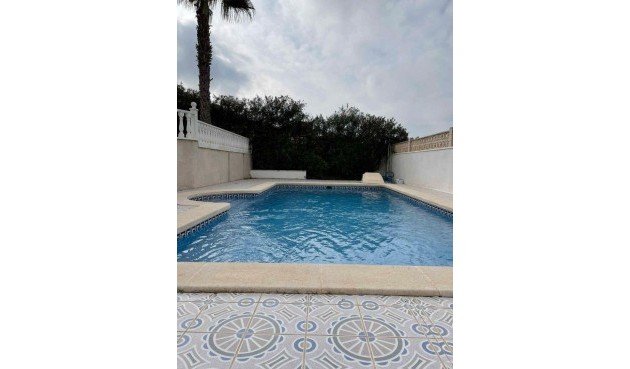 Resale - Villa -
Rojales - La Marquesa