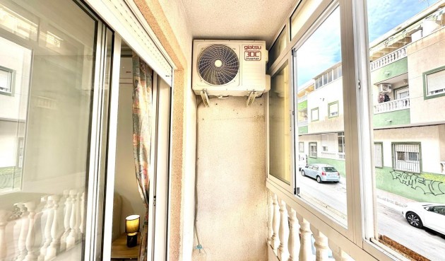 Reventa - Apartment -
Torrevieja - Centro