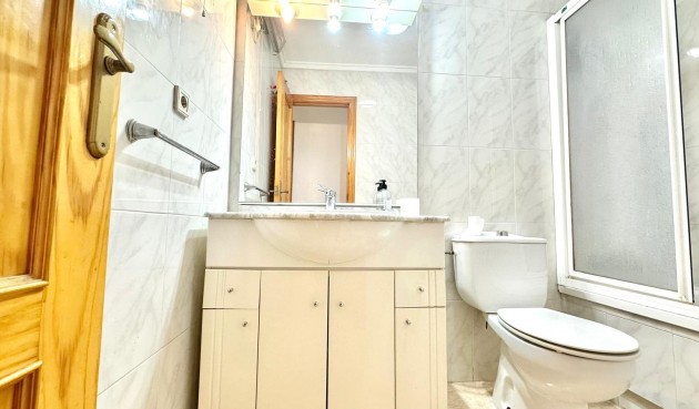 Reventa - Apartment -
Torrevieja - Centro