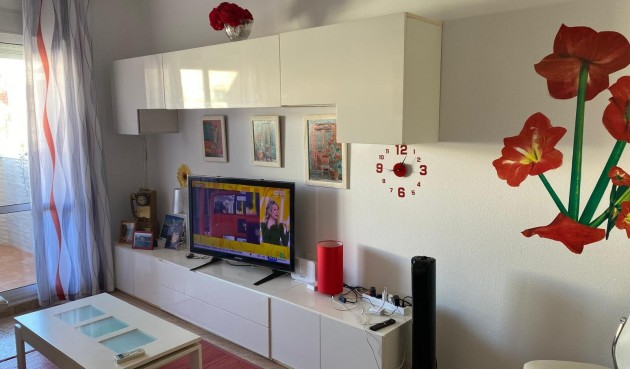 Återförsäljning - Takvåning -
Torrevieja - Estacion De Autobuses