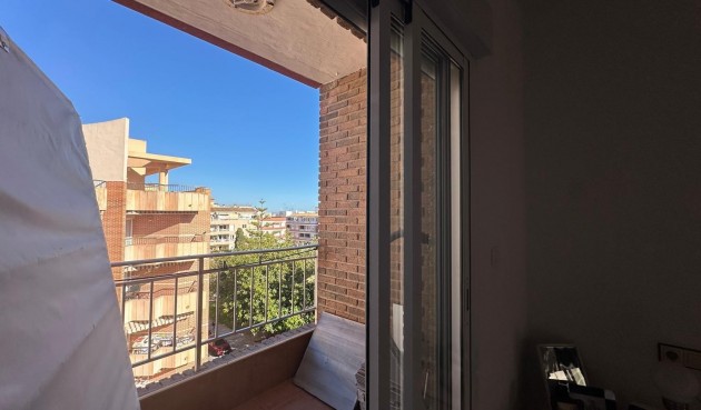 Återförsäljning - Apartment -
Torrevieja - Estacion De Autobuses