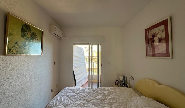 Återförsäljning - Apartment -
Torrevieja - Estacion De Autobuses