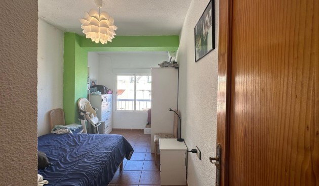 Återförsäljning - Apartment -
Torrevieja - Estacion De Autobuses