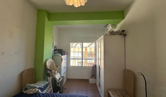 Återförsäljning - Apartment -
Torrevieja - Estacion De Autobuses