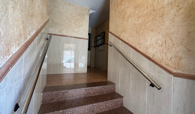 Återförsäljning - Apartment -
Torrevieja - Estacion De Autobuses