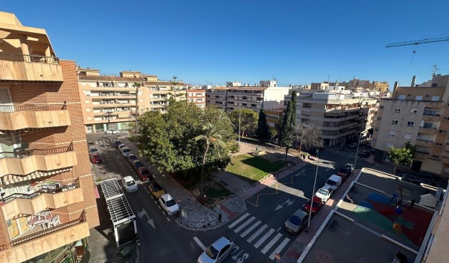 Återförsäljning - Apartment -
Torrevieja - Estacion De Autobuses