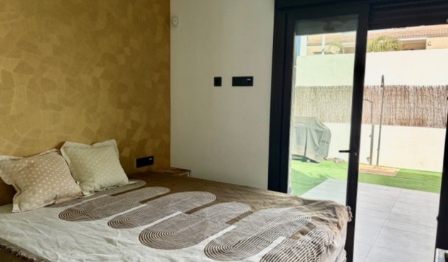 Reventa - Villa -
Cabo Roig - Costa Blanca