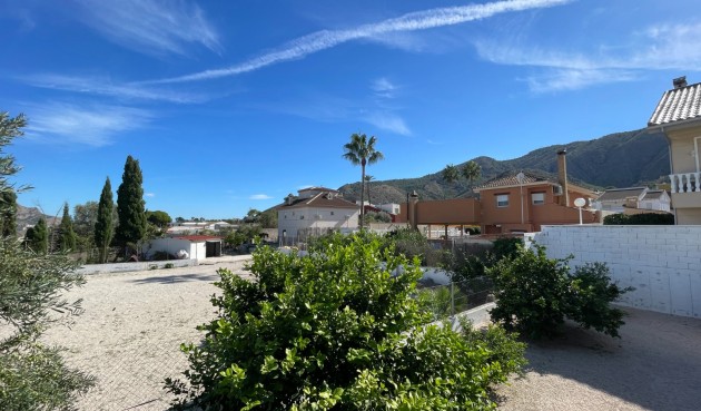 Återförsäljning - Villa -
Orihuela - Inland