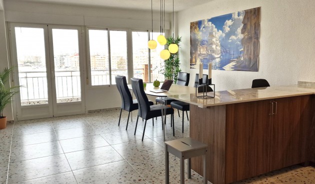 Återförsäljning - Apartment -
Torrevieja - Costa Blanca
