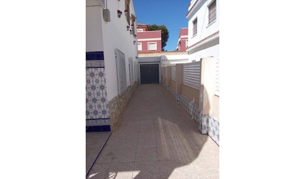 Reventa - Town House -
Pilar de la Horadada - Torre De La Horadada