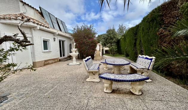 Återförsäljning - Villa -
Cabo Roig - Costa Blanca