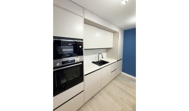 Återförsäljning - Apartment -
Torrevieja - Costa Blanca