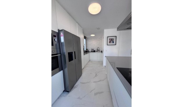 Återförsäljning - Villa -
Villamartin - Costa Blanca