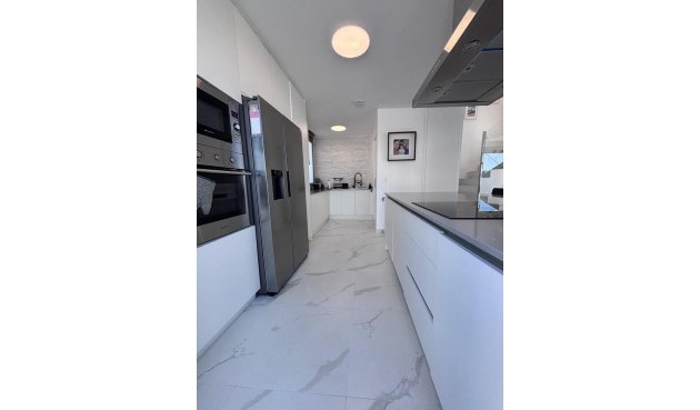 Återförsäljning - Villa -
Villamartin - Costa Blanca