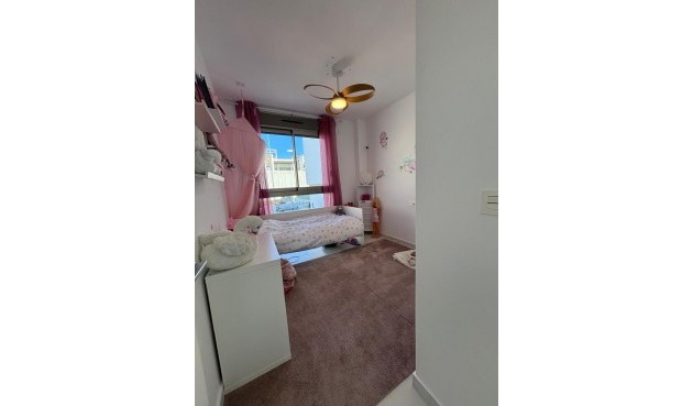 Återförsäljning - Villa -
Villamartin - Costa Blanca