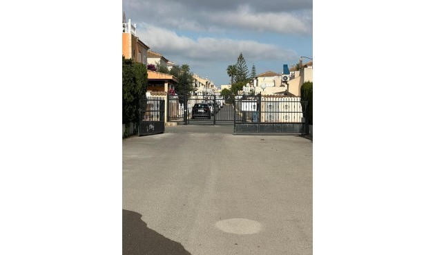 Brukt - Villa -
Playa Flamenca