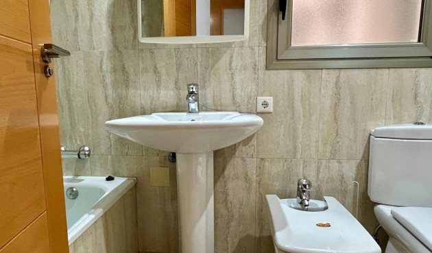 Återförsäljning - Apartment -
Torrevieja - Centro