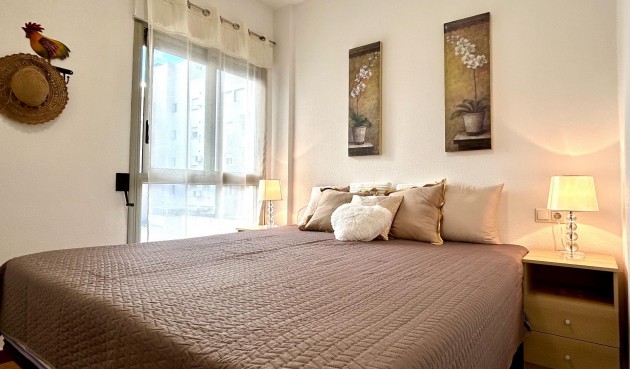 Återförsäljning - Apartment -
Torrevieja - Centro