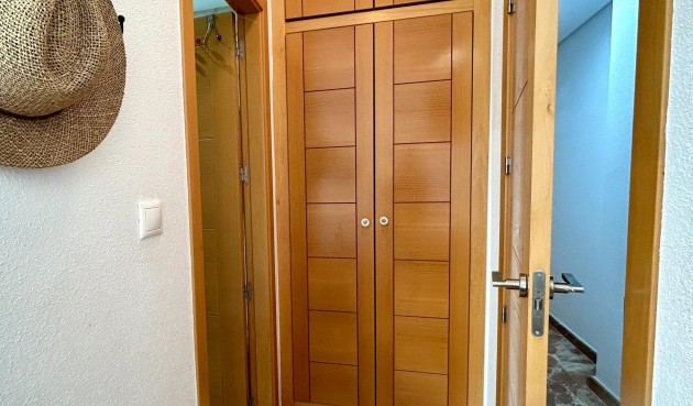 Återförsäljning - Apartment -
Torrevieja - Centro