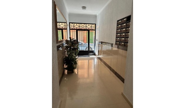 Återförsäljning - Apartment -
Almoradí - Costa Blanca