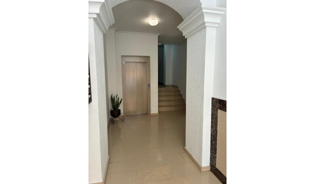 Återförsäljning - Apartment -
Almoradí - Costa Blanca