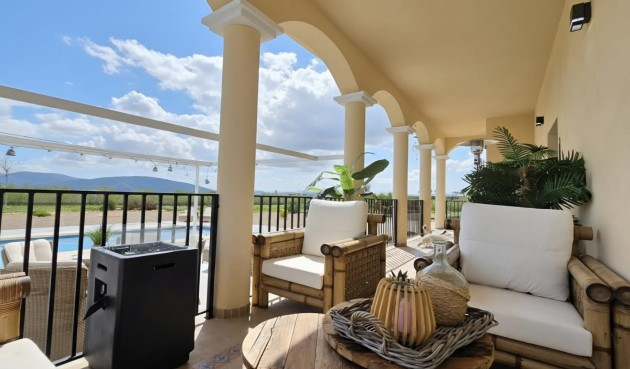 Återförsäljning - Villa -
Pinoso - Inland