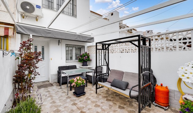 Återförsäljning - Town House -
Torrevieja - Costa Blanca