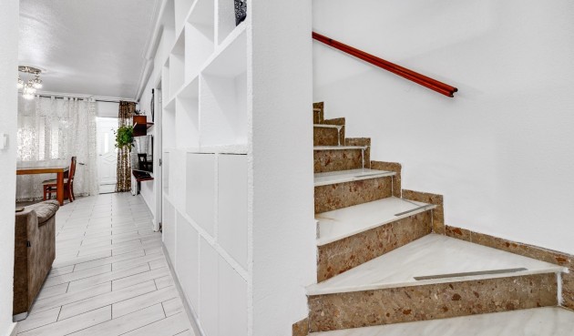 Återförsäljning - Town House -
Torrevieja - Costa Blanca