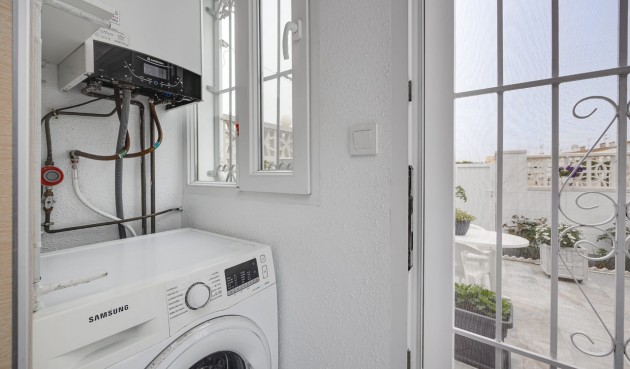 Återförsäljning - Town House -
Torrevieja - Costa Blanca