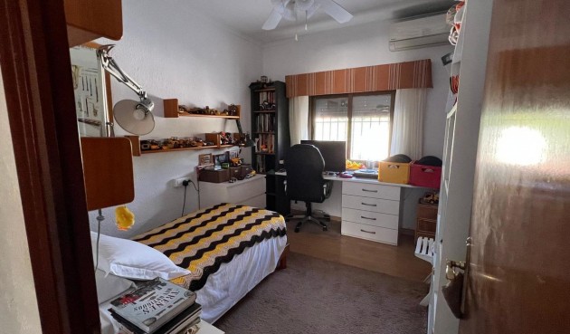 Återförsäljning - Villa -
Cabo Roig - Costa Blanca