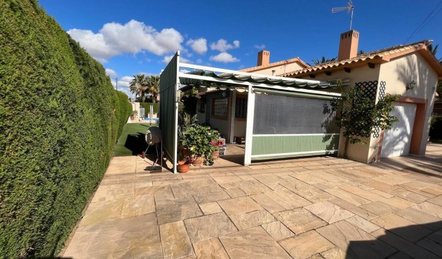 Återförsäljning - Villa -
Cabo Roig - Costa Blanca