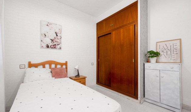 Återförsäljning - Semi Detached -
Torrevieja - Nueva Torrevieja