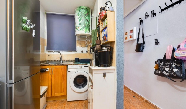 Återförsäljning - Apartment -
Torrevieja - Centro