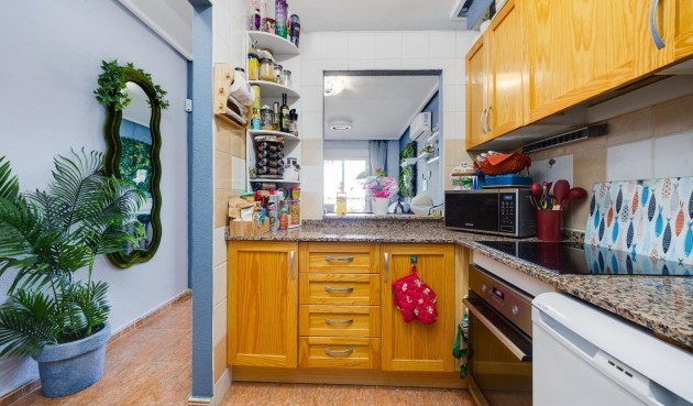 Återförsäljning - Apartment -
Torrevieja - Centro