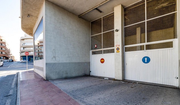 Återförsäljning - Apartment -
Torrevieja - Centro