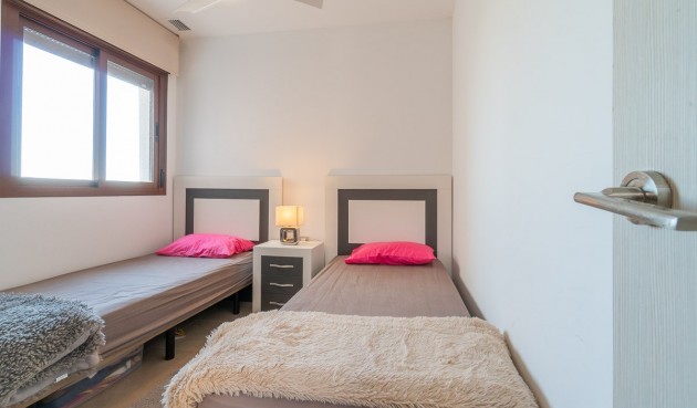 Återförsäljning - Apartment -
Orihuela Costa - Costa Blanca