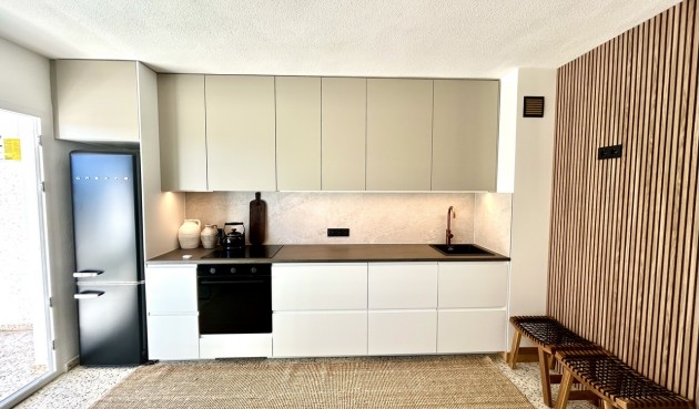 Återförsäljning - Apartment -
Guardamar del Segura - Costa Blanca